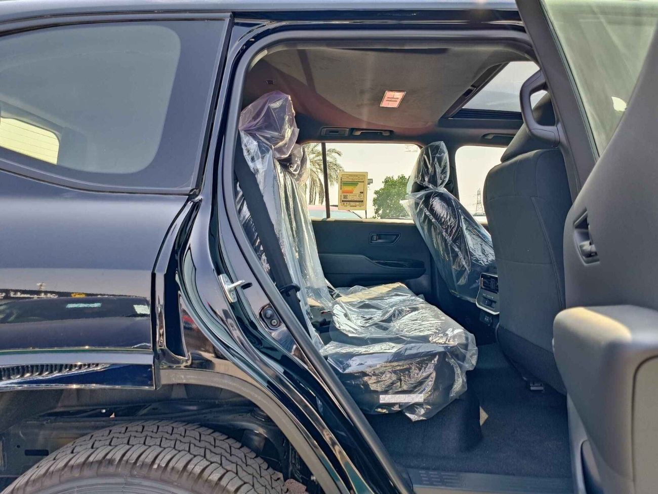 Toyota Land Cruiser LC300 / GXR 3.5 TWIN TURBO WITH SUNROOF (CODE # LC35GXRM)