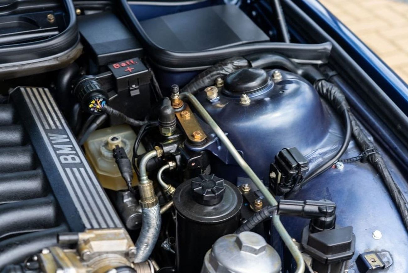 BMW Alpina B12 5.0 V12 Coupe