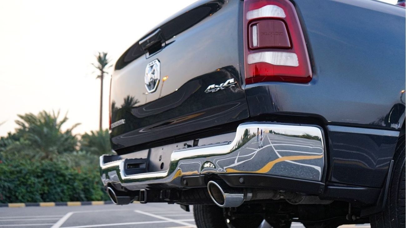 RAM 1500 Description DODGE RAM BIGHORN 2021  INTERIOR DESIGN  AUX audio in Air conditioning Bluetooth system