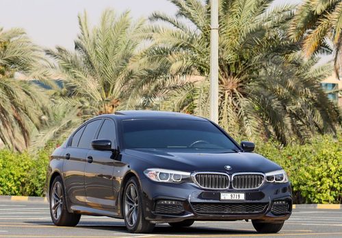 بي أم دبليو 520i Std 2.0L BMW 520i M-KIT 2020 GCC Full service history accident-free, original paint, 1640 P.M