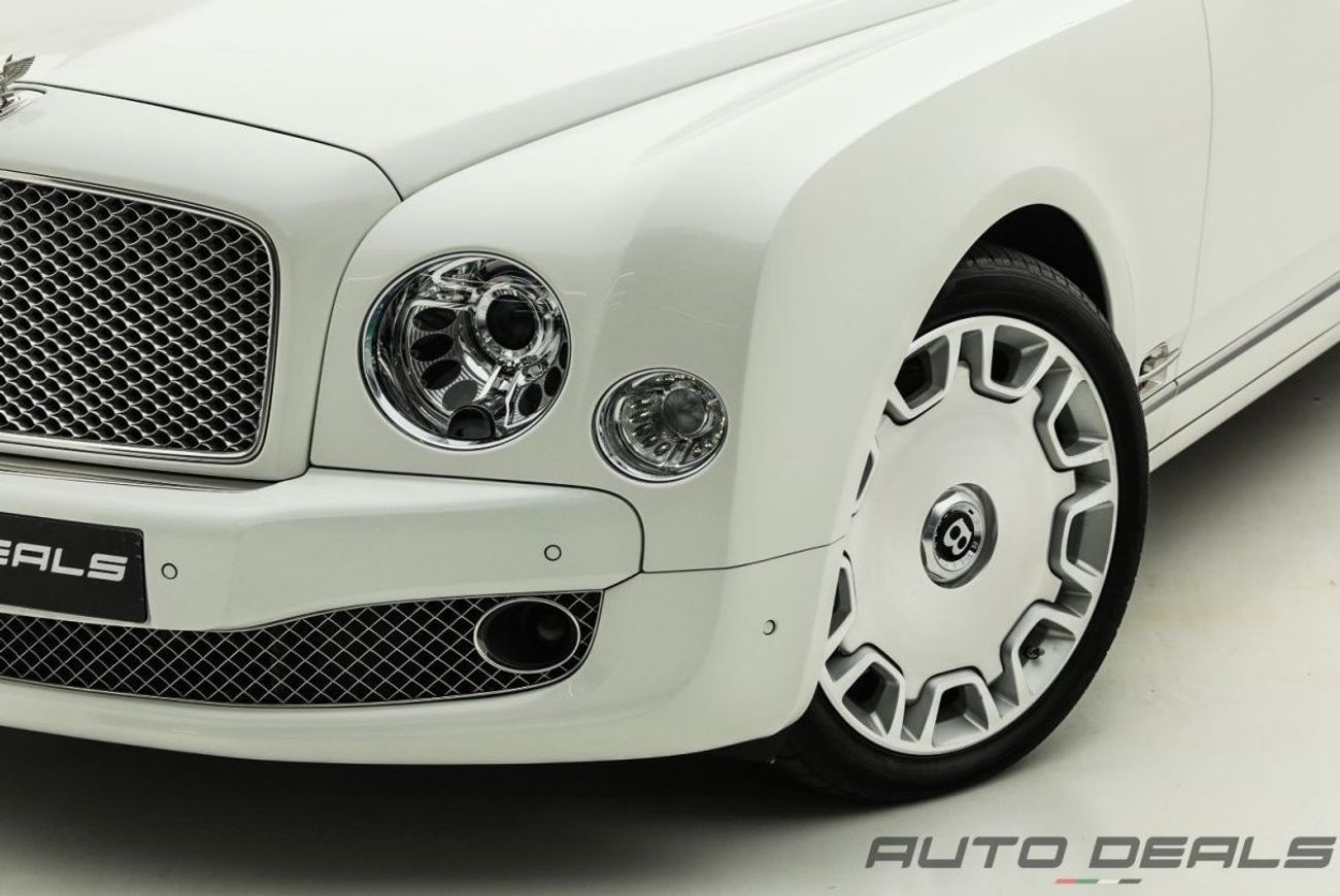 بنتلي مولسان | GCC - Very Low Mileage - Well Maintained - Perfect Condition | 6.0L V8
