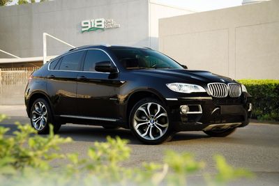 بي أم دبليو X6 50i Exclusive 4.4L