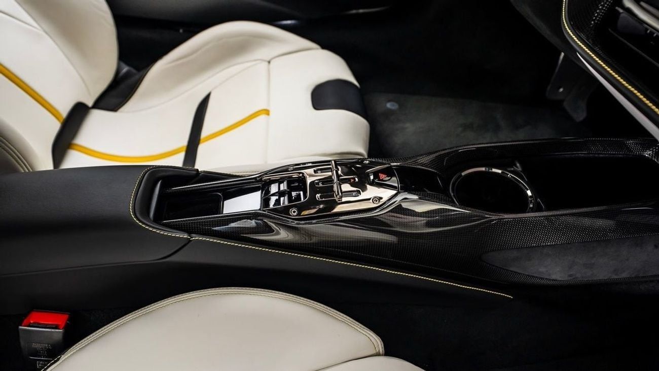 Ferrari SF90 Stradale Stradale 2021 - GCC - Under Warranty and Service Contract