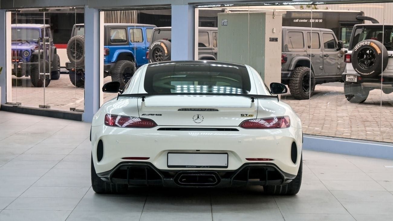مرسيدس بنز AMG GTR V8 Biturbo
