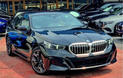 بي أم دبليو 520i i M Sport Warranty & Service 2024 GCC