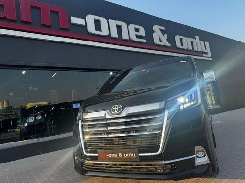 تويوتا جرافينا Executive 3.5L "Experience luxury, featuring an integrated toilet and sink for ultimate comfort!"