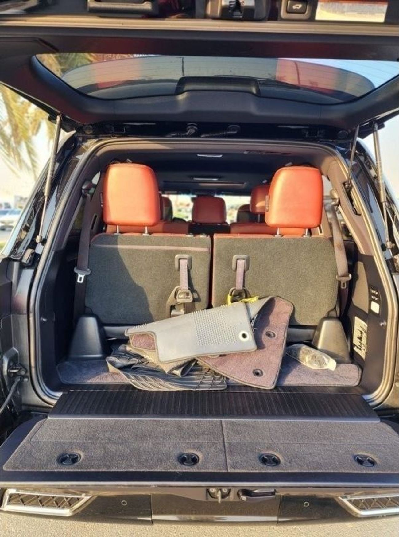 لكزس LX 570 LEXUS LX570 FULL OPTIONS 2020