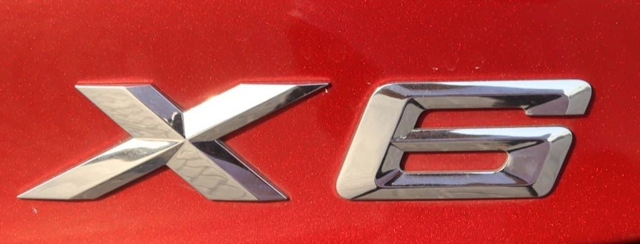 بي أم دبليو X6 50i Exclusive 4.4L BMW X6 xDrive50i 2016 – V8, 4.4L, GCC, Original Paint, Accident-Free, Excellent C