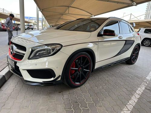 مرسيدس بنز GLA 45 AMG