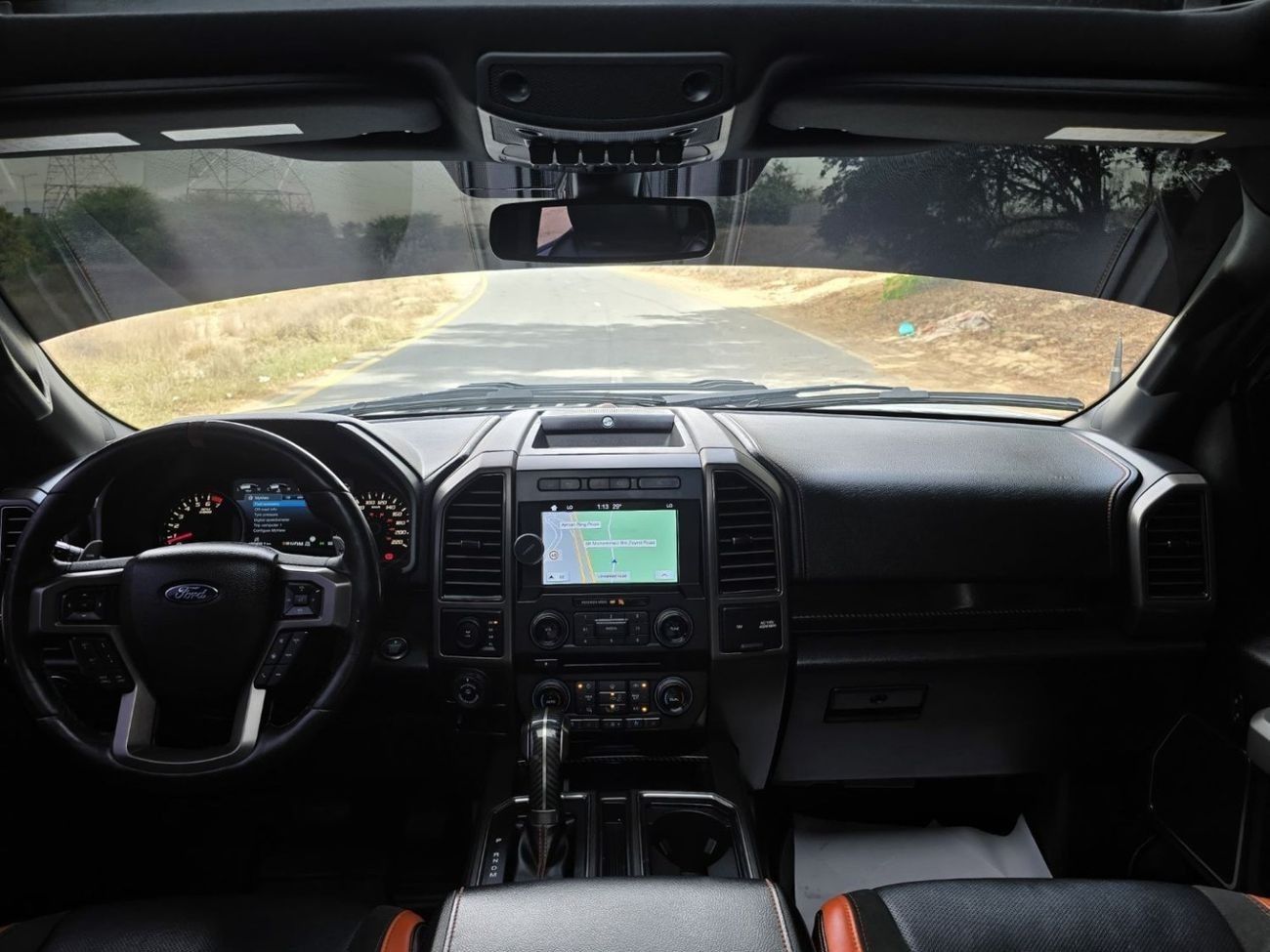 فورد إف-150 رابتور FORD F-150 RAPTOR 2018 GCC ORGINAL PAINT // ACCIDENT FREE // GOOD CONDITION