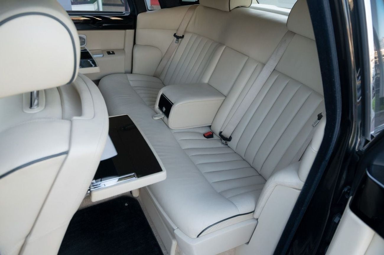 Rolls-Royce Phantom VII V12 6.75