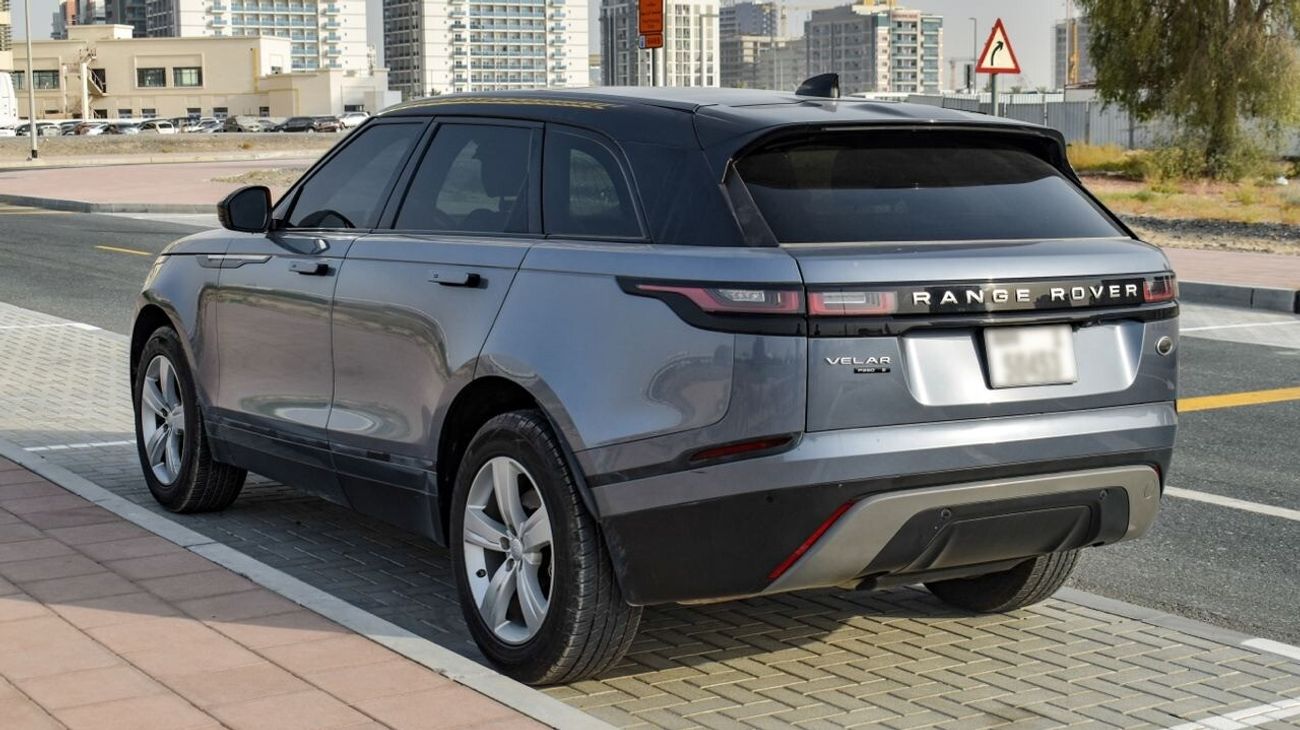 لاند روفر رينج روفر فيلار 2.0L HSE (250 PS)