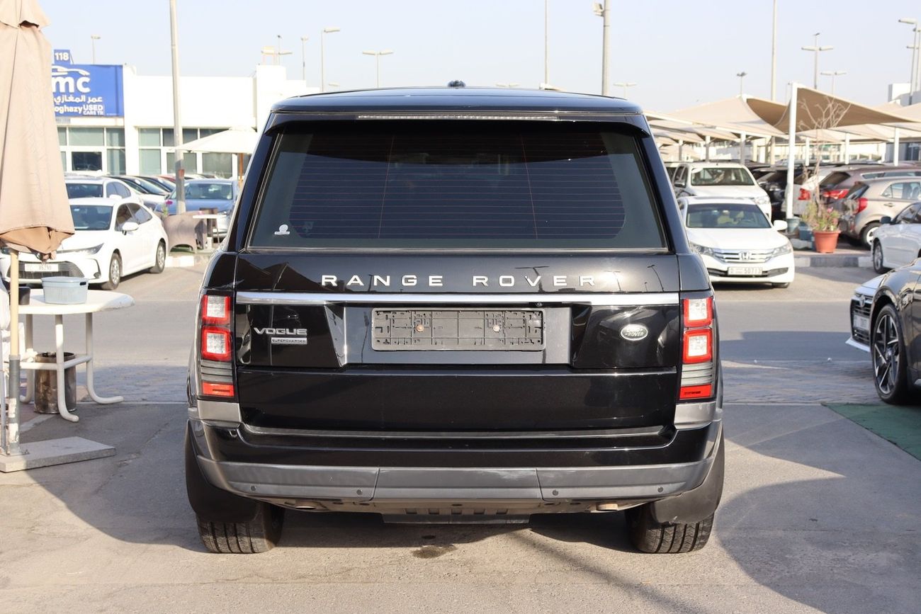 Land Rover Range Rover Supercharged 5.0L Range Rover HSE Supercharged/ 2015/ GCC / Free Accident