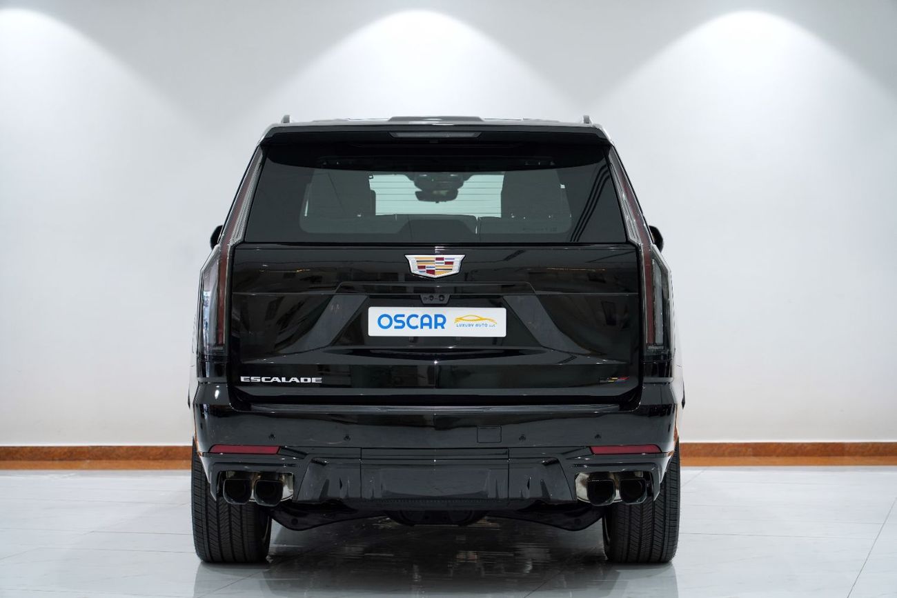 كاديلاك إسكالاد All-New 2025 Cadillac Escalade V-Series 6.2L Supercharged - GCC 5-Year Warranty Service Contract