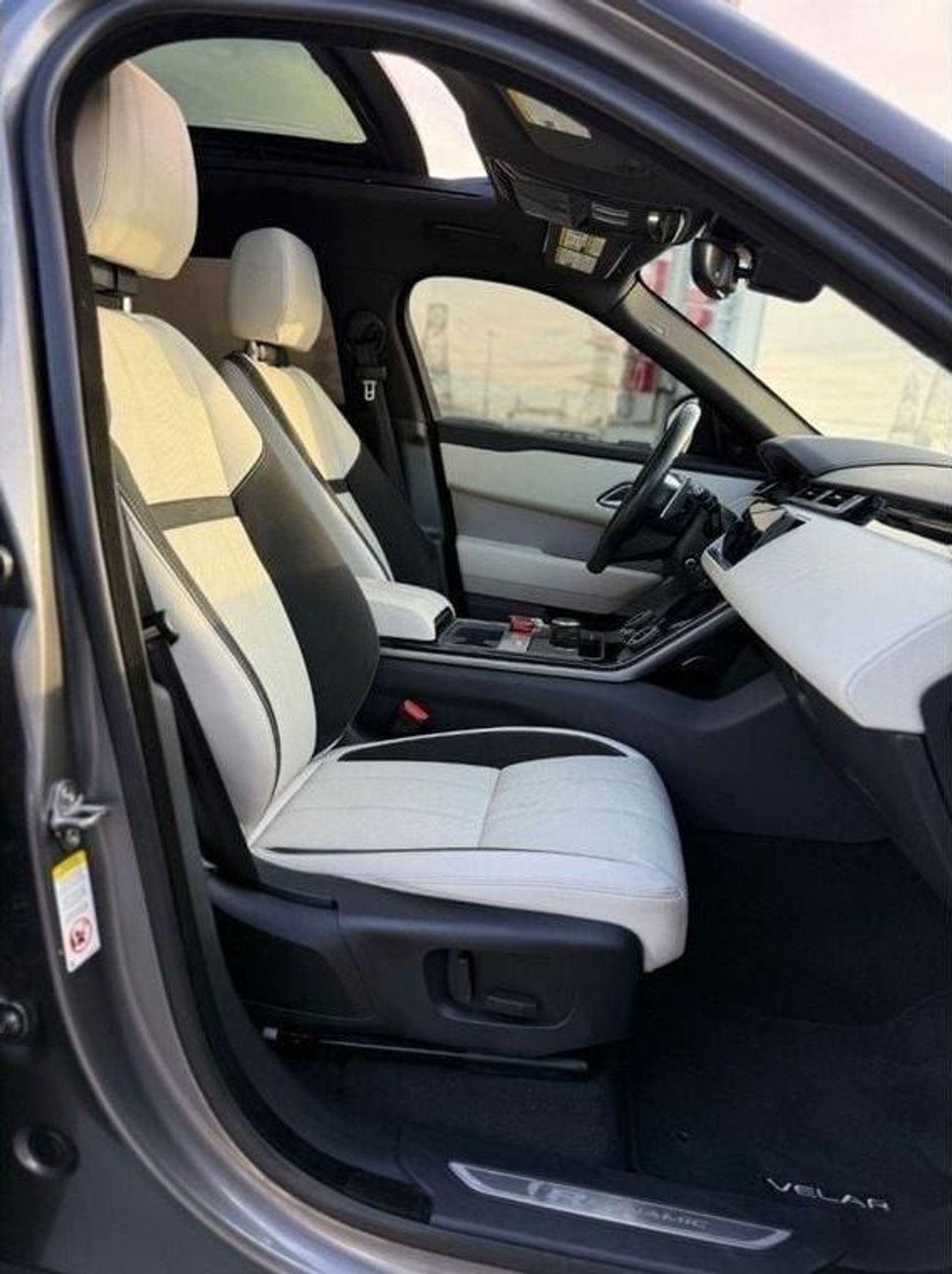 لاند روفر رينج روفر فيلار P250 R-Dynamic SE 2.0L Panoramic Full Option