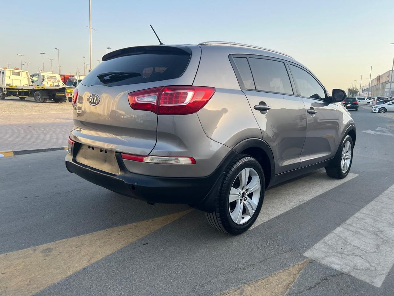 كيا سبورتيج LX 2.0L