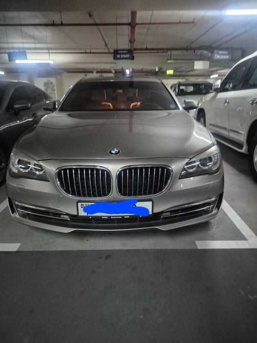 بي أم دبليو 740Li Exclusive 3.0L