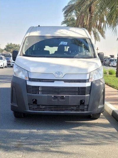 Toyota Hiace 2.8 Diesel high roof