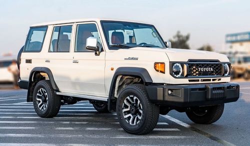تويوتا لاند كروزر هارد توب 2025 Toyota Land Cruiser LC 76 4.0L AT Petrol Full Option (White)