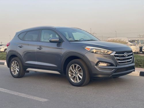 هيونداي توسون 2018 Hyundai Tucson SEL+ Premium - 2.0L V4 - AWD 4x4 - Apple/Android Play - Electric Seats -