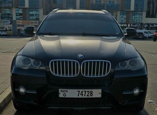 بي أم دبليو X6 50i Exclusive 4.4L