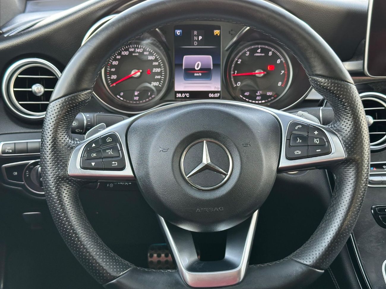 مرسيدس بنز GLC 250 Coupe AMG 2.0L