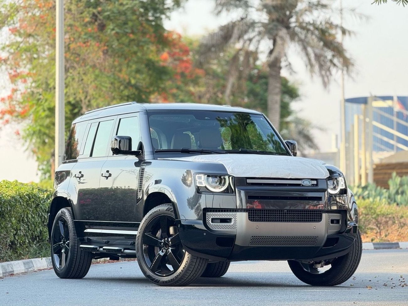 لاند روفر ديفندر P400 110 X-Dynamic HSE 3.0L (5 Seater)