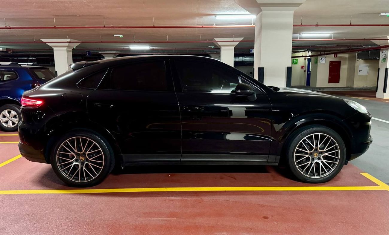 Porsche Cayenne Base Coupe