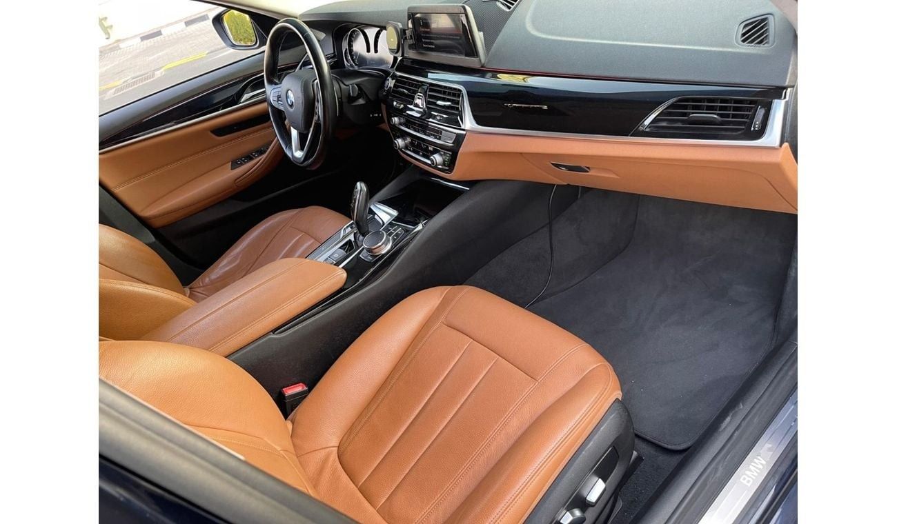 بي أم دبليو 520i M Sport Comfort 2.0L M5 KIT / 20" BREYTON RIM / M PERF BRAKES / IN PERFECT CONDITION