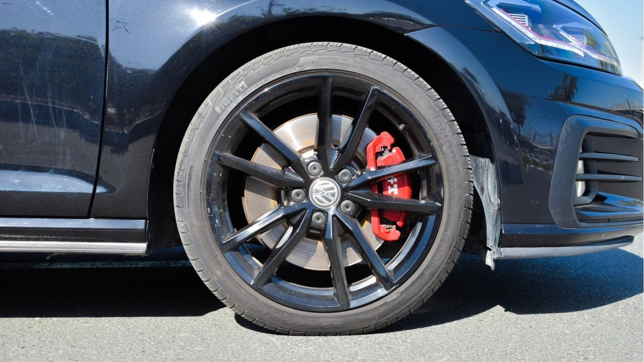 Volkswagen Golf GTI