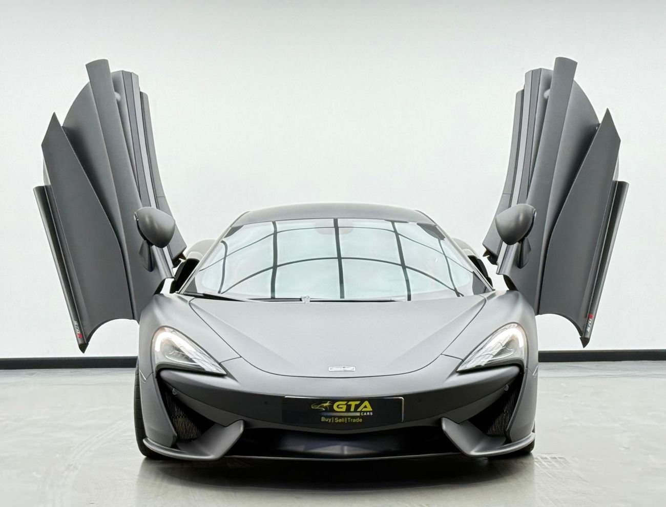 مكلارين 570S 2017 Mclaren 570 S, 2025 Mclaren Warranty, Full Mclaren Service History, Very Low Km, GCC