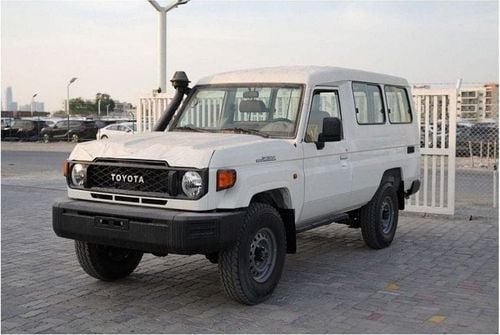 Toyota Land Cruiser Toyota Land Cruiser LC78 Hard Top 4.2L Diesel 3doors Diesel MT V8 2024