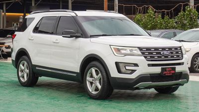 فورد إكسبلورر XLT 4WD