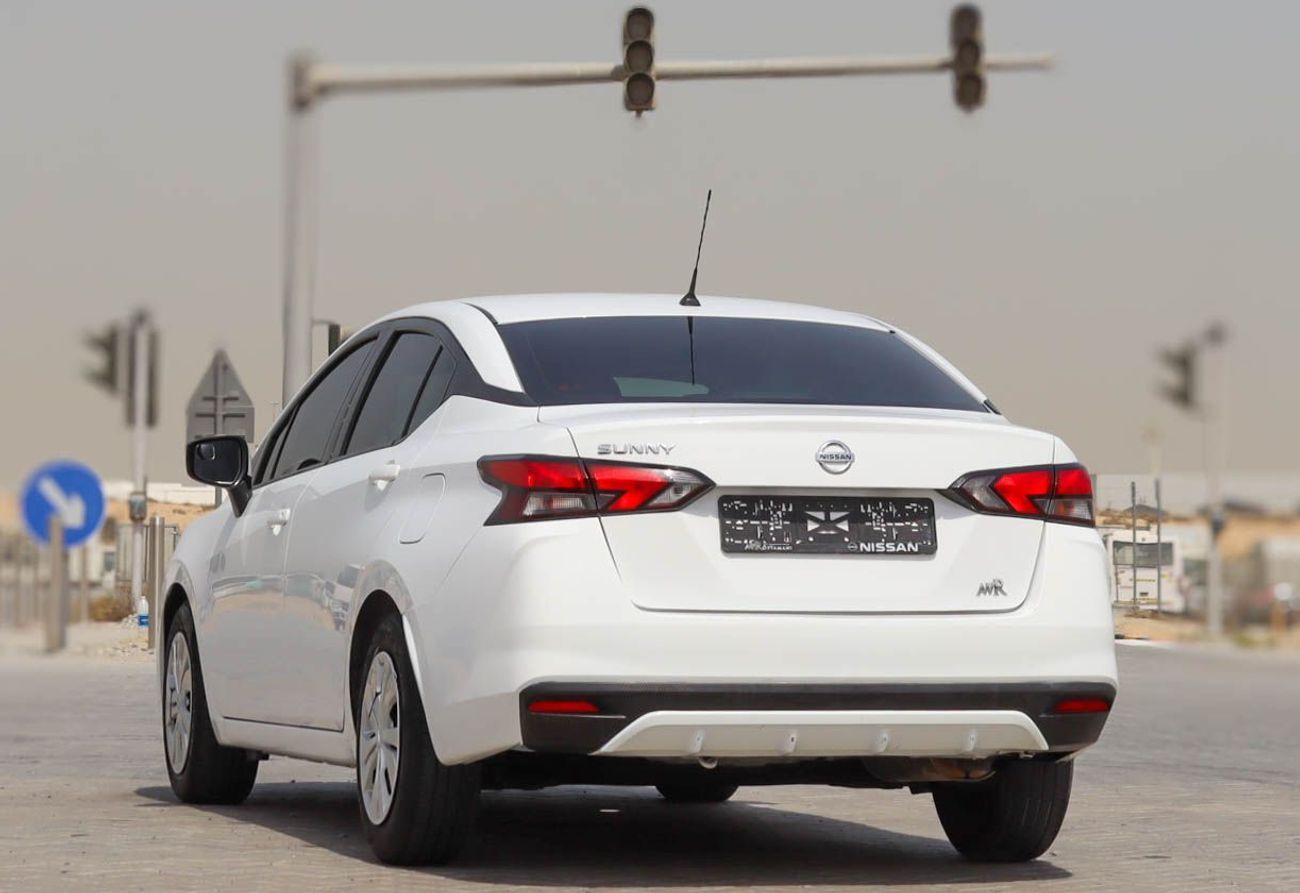 نيسان صني S 1.6L Nissan sunny 1.6L 2022 GCC original paint, accident free, in excellent condition, 632 P.M
