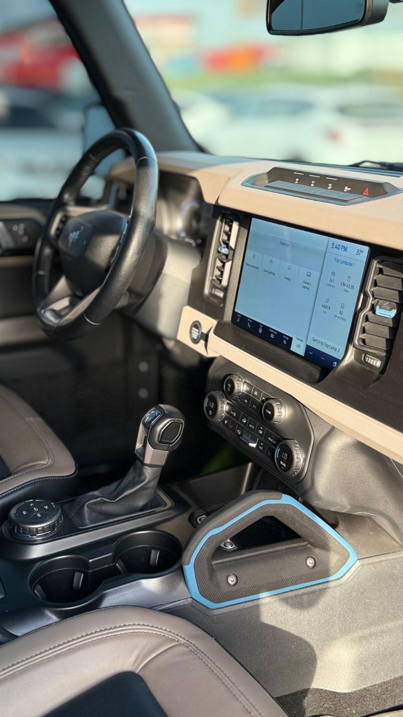 فورد برونكو Wildtrak 2.7L (5 Seater)