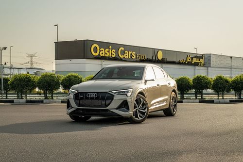أودي اي ترون S Sportback | GCC | Electric | Under Warranty | Low Mileage