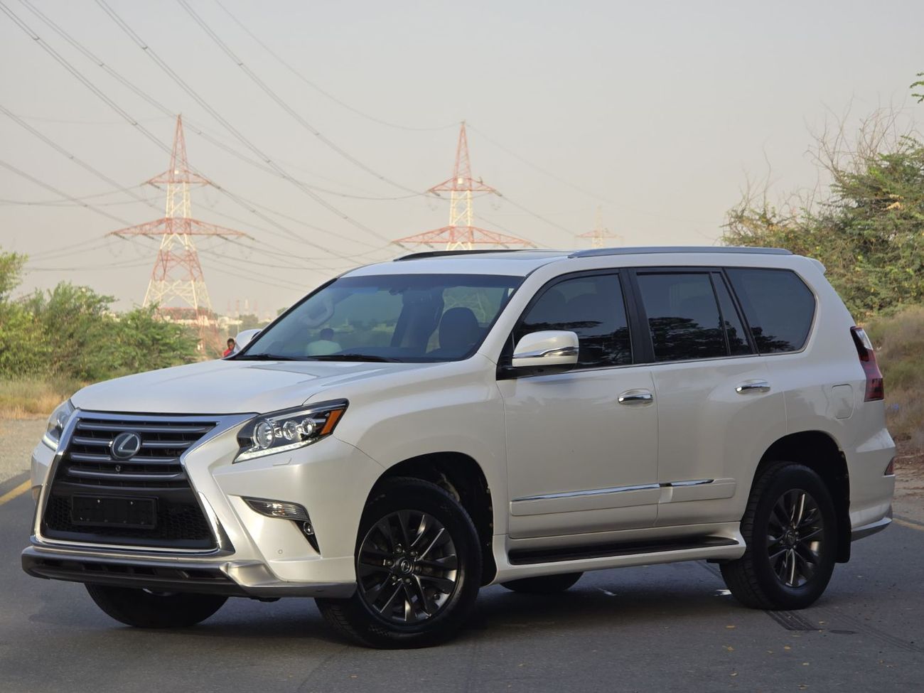Lexus GX460 Platinum 4.6L LEXUS GX-460 GCC 2017 ORGINAL PAINT // V8 // FULL OPITION // PERFECT CONDITION