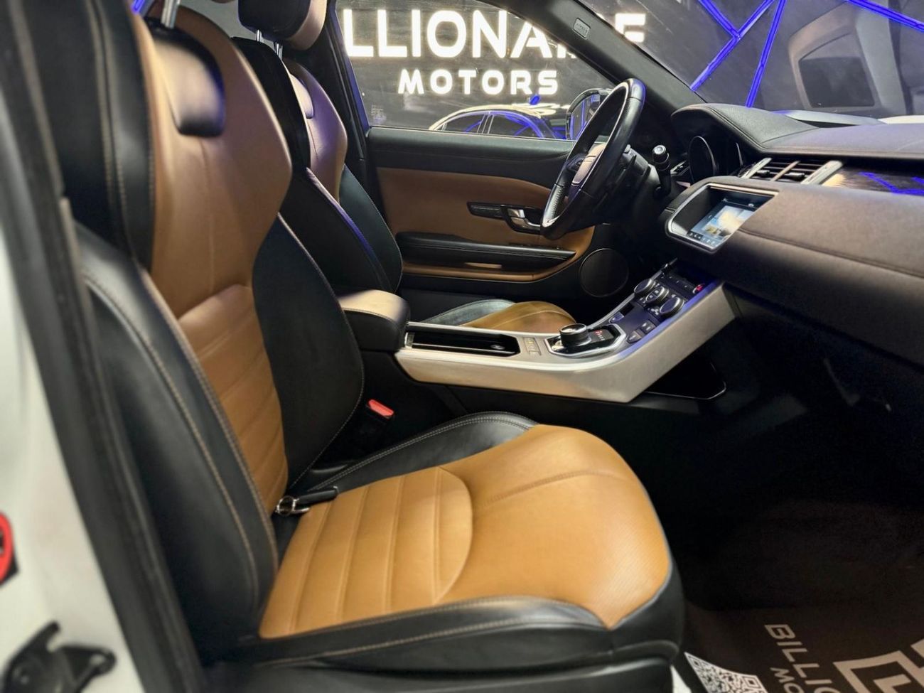 لاند روفر رانج روفر إيفوك P250 R-Dynamic HSE 2.0L RANGE ROVER EVOQUE 2018 GCC