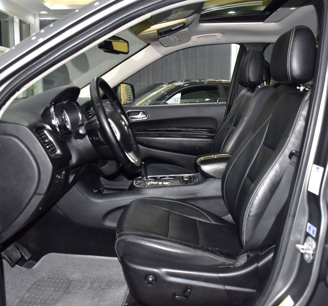 دودج دورانجو EXCELLENT DEAL for our Dodge Durango AWD V8 ( 2012 Model ) in Grey Color GCC Specs