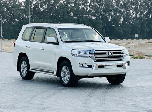 Toyota Land Cruiser Toyota Land Cruiser 2017 model v6 full option