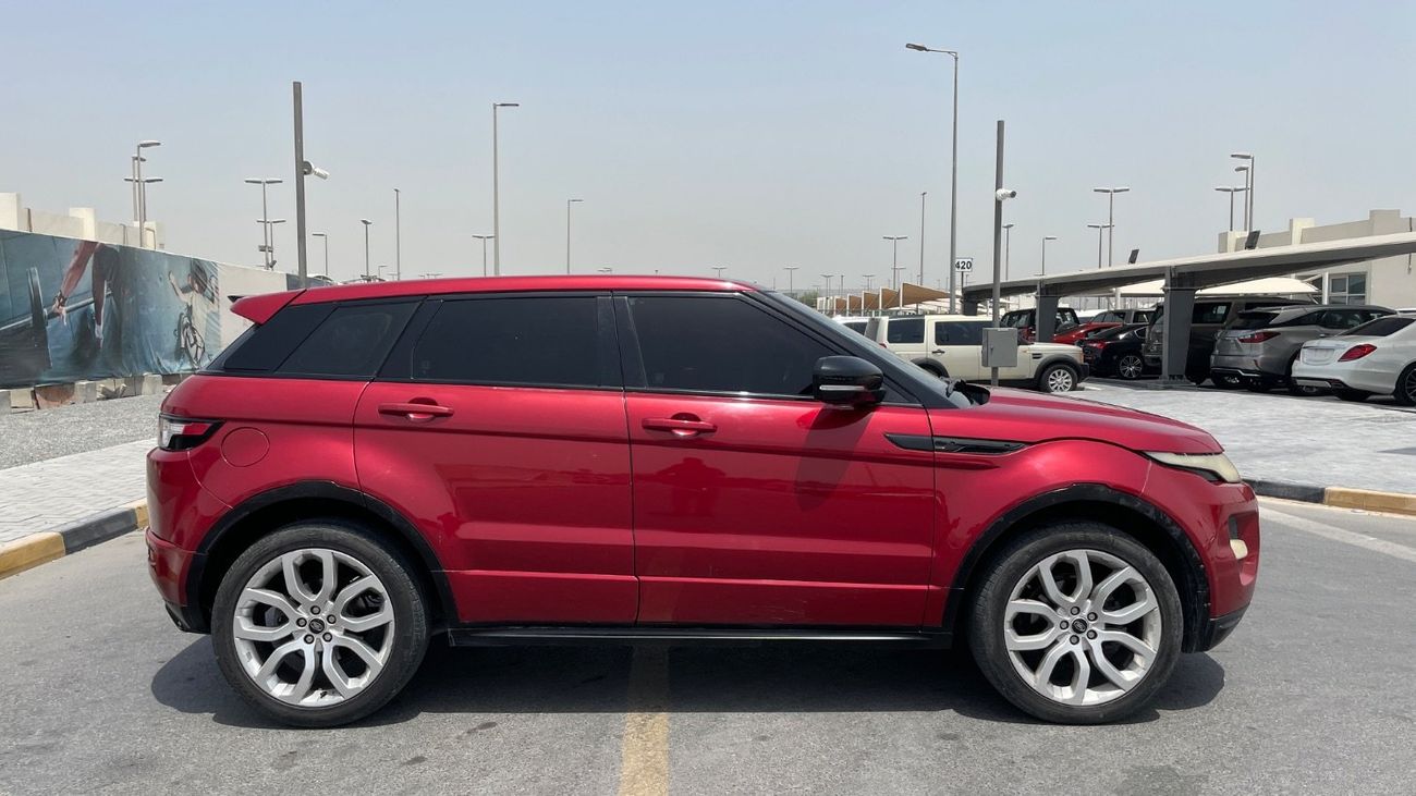 لاند روفر رانج روفر إيفوك HSE Dynamic 2.0L (5 Door)