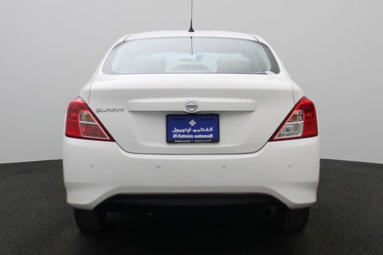 نيسان صني SV 1.5
