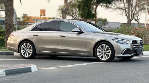 مرسيدس بنز S 500 4MATIC 3.0L