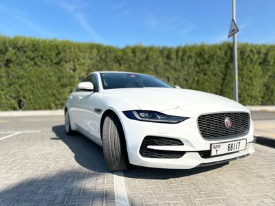 Jaguar XE Prestige