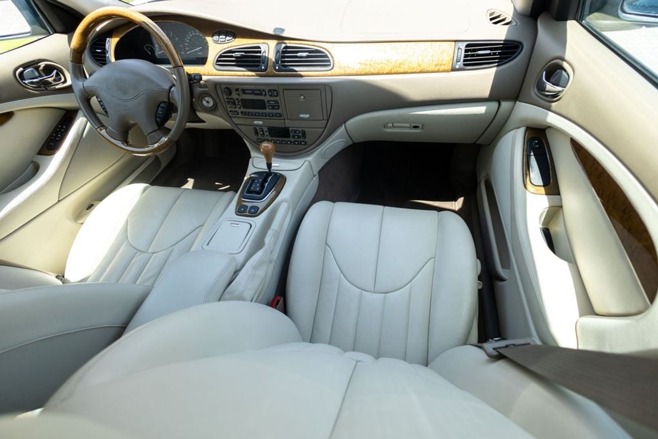 Jaguar S Type Jaguar S-Type 1999 GCC (LOWEST MILEAGE).