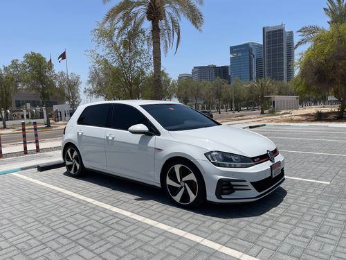 فولكس واجن جولف GTI Sport 2.0T