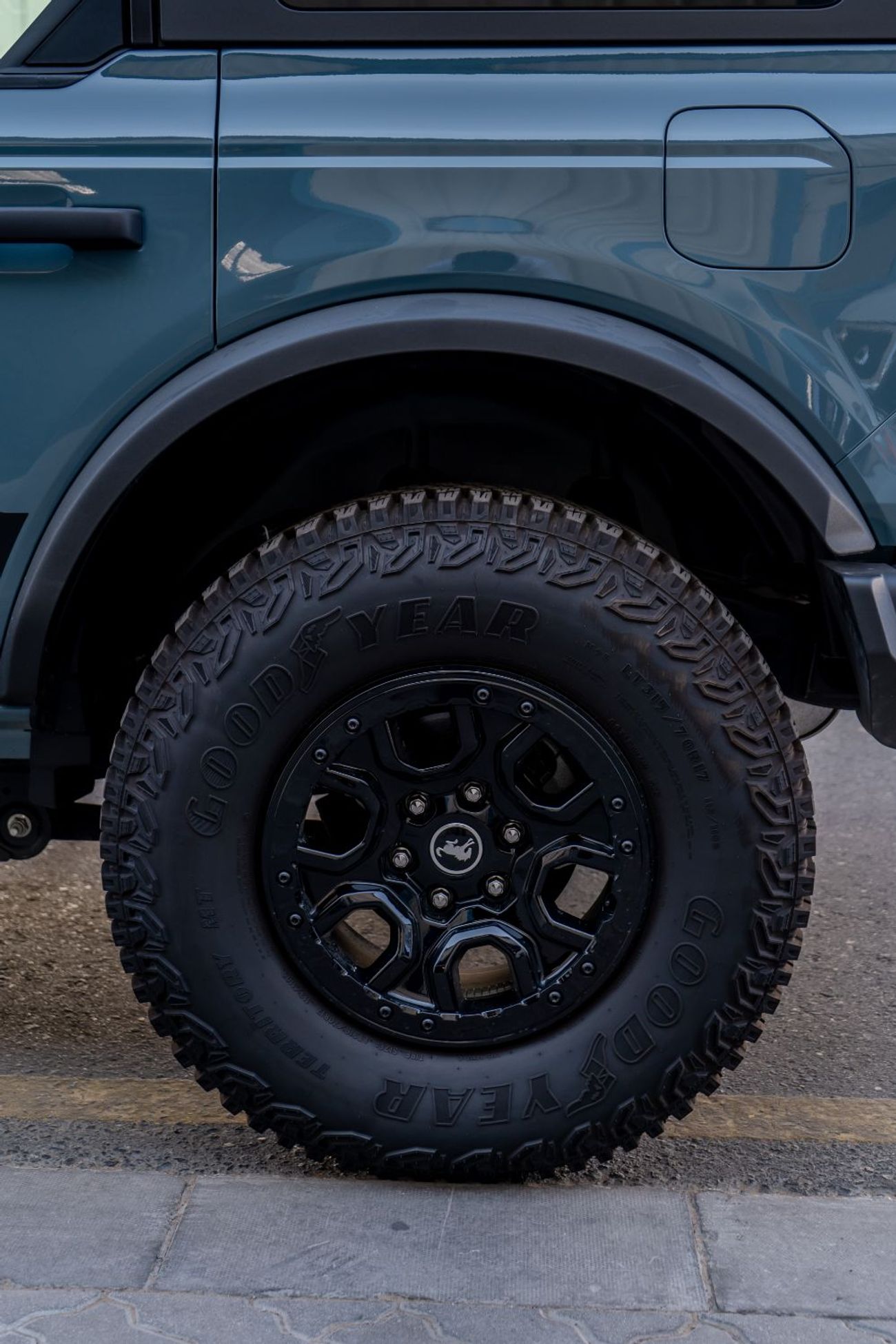 Ford Bronco Wildtrak 2.7L (5 Seater) IN RHD (RIGHT HAND DRIVE )
