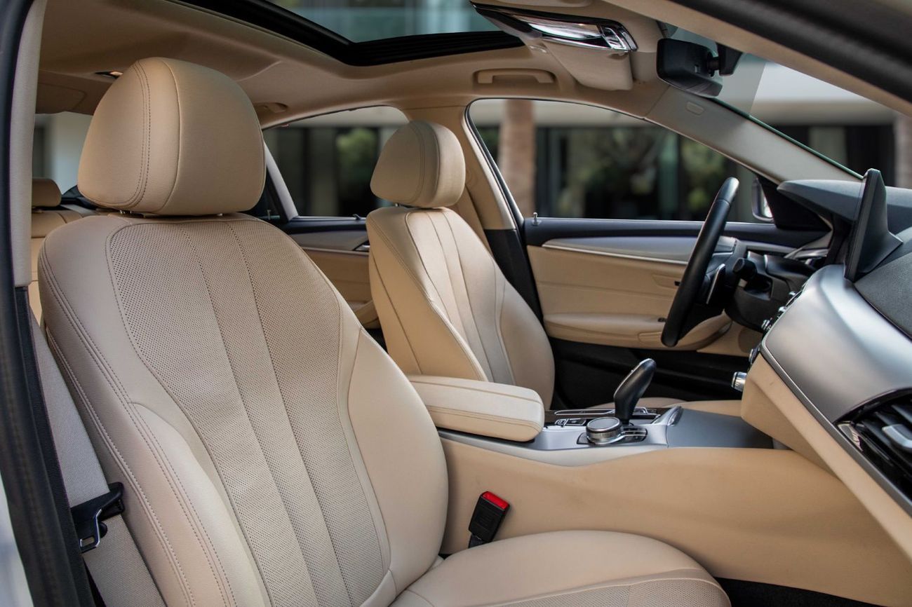 بي أم دبليو 520i 20i Exclusive | 3,016 P.M | 0% Downpayment | Agency Warranty!