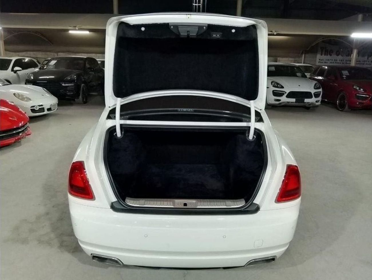 رولز رويس جوست ROLLS ROYCE GHOST 6.6L 2011 | TWO-TONE EXTERIOR | 22 INCH MANSORY RIMS | REAR ENTERTAINMENT