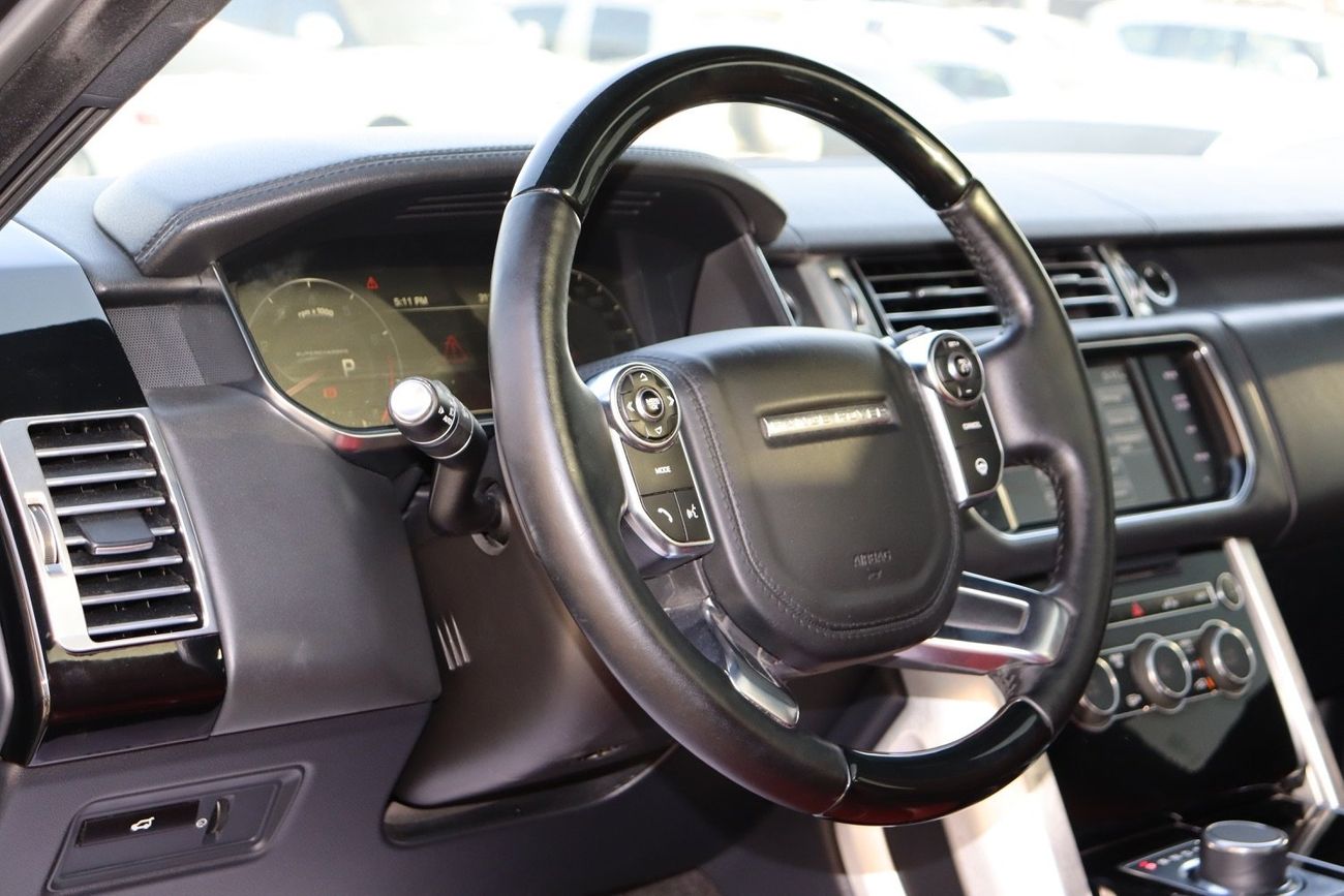 Land Rover Range Rover Supercharged 5.0L Range Rover HSE Supercharged/ 2015/ GCC / Free Accident